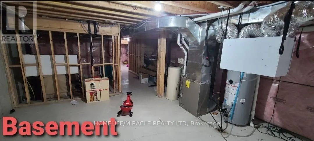 3 DORIS PAWLEY CRESCENT