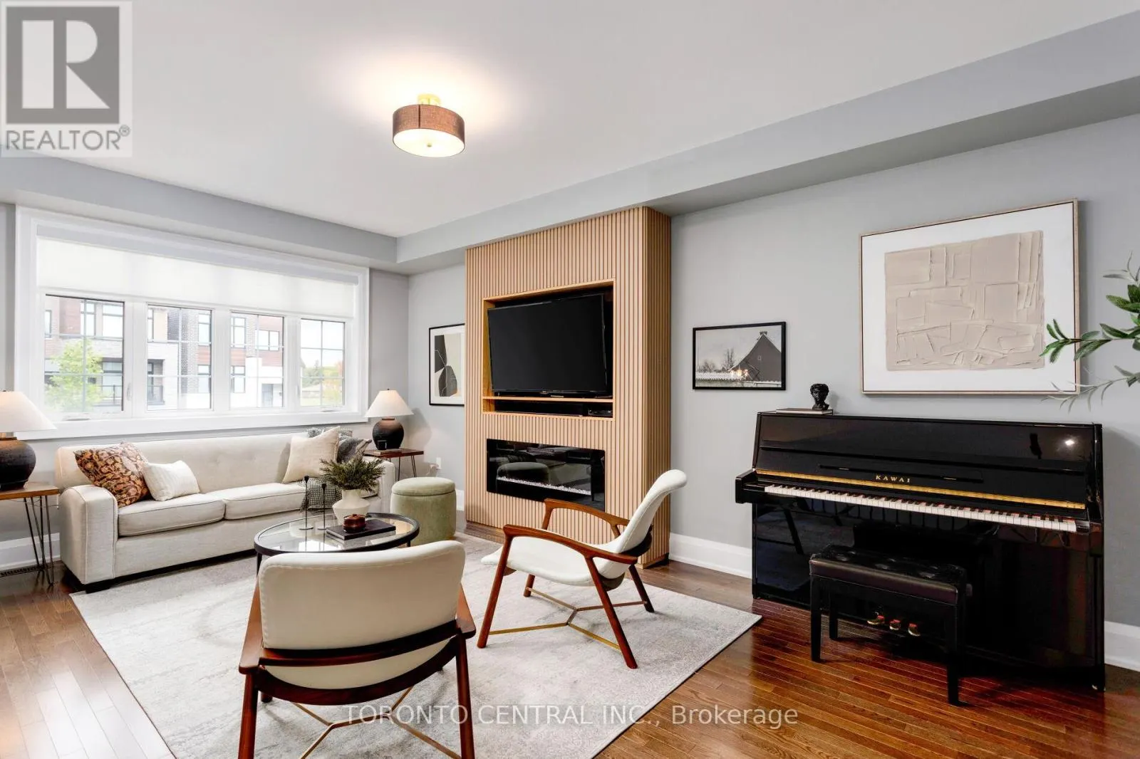 9 CHIMNEY SWIFT COURT