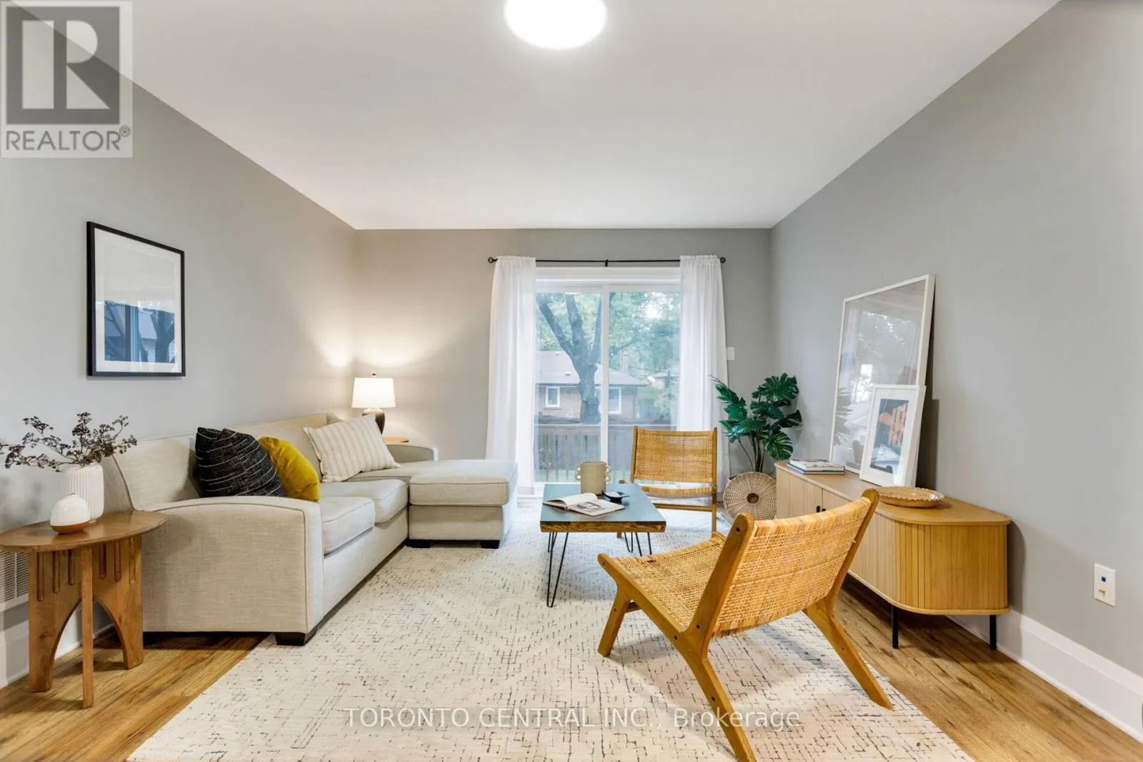 9 CHIMNEY SWIFT COURT