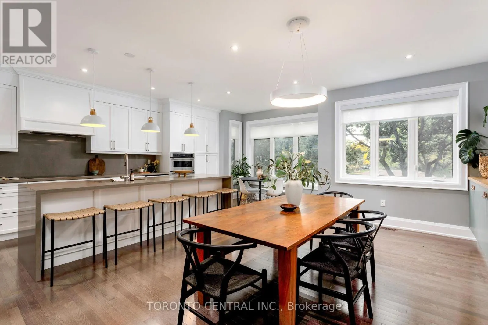 9 CHIMNEY SWIFT COURT