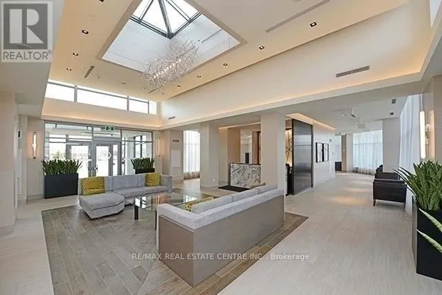 PH09 - 4633 GLEN ERIN DRIVE