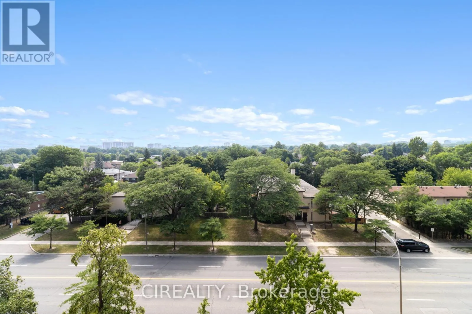 709 - 511 THE WEST MALL