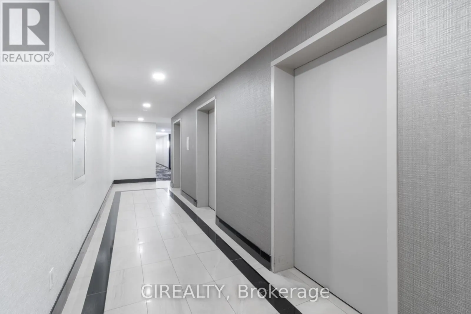 709 - 511 THE WEST MALL