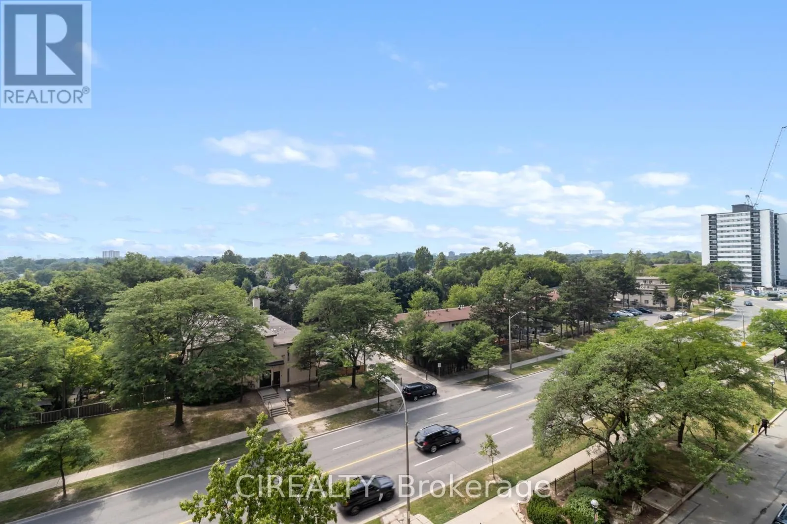 709 - 511 THE WEST MALL