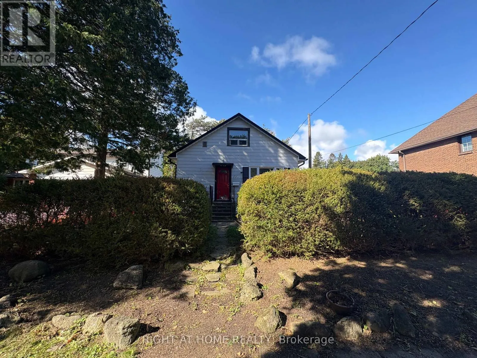 UPPER - 779 INDIAN ROAD