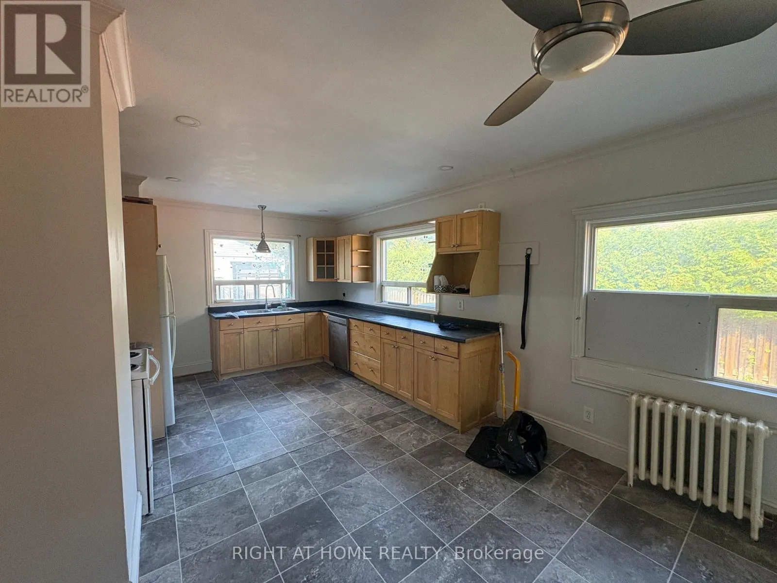 UPPER - 779 INDIAN ROAD