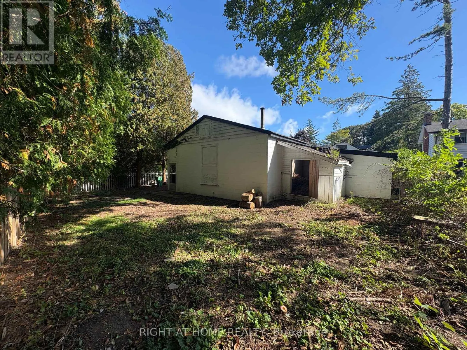 GARAGE - 779 INDIAN ROAD