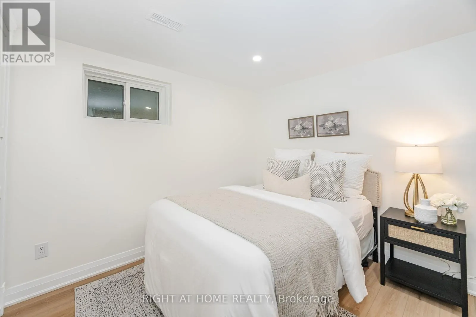 28 FORTY FIRST STREET