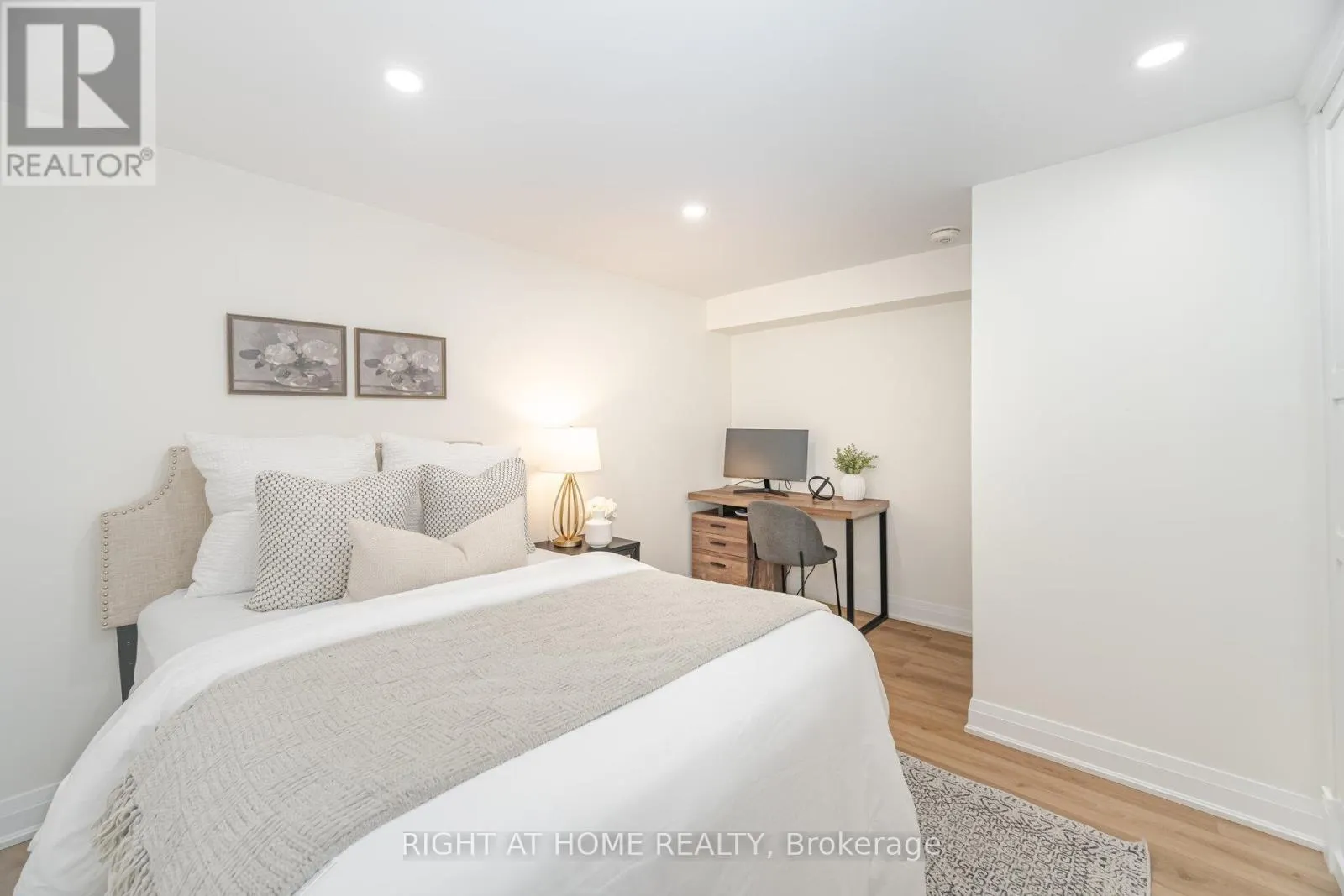 28 FORTY FIRST STREET