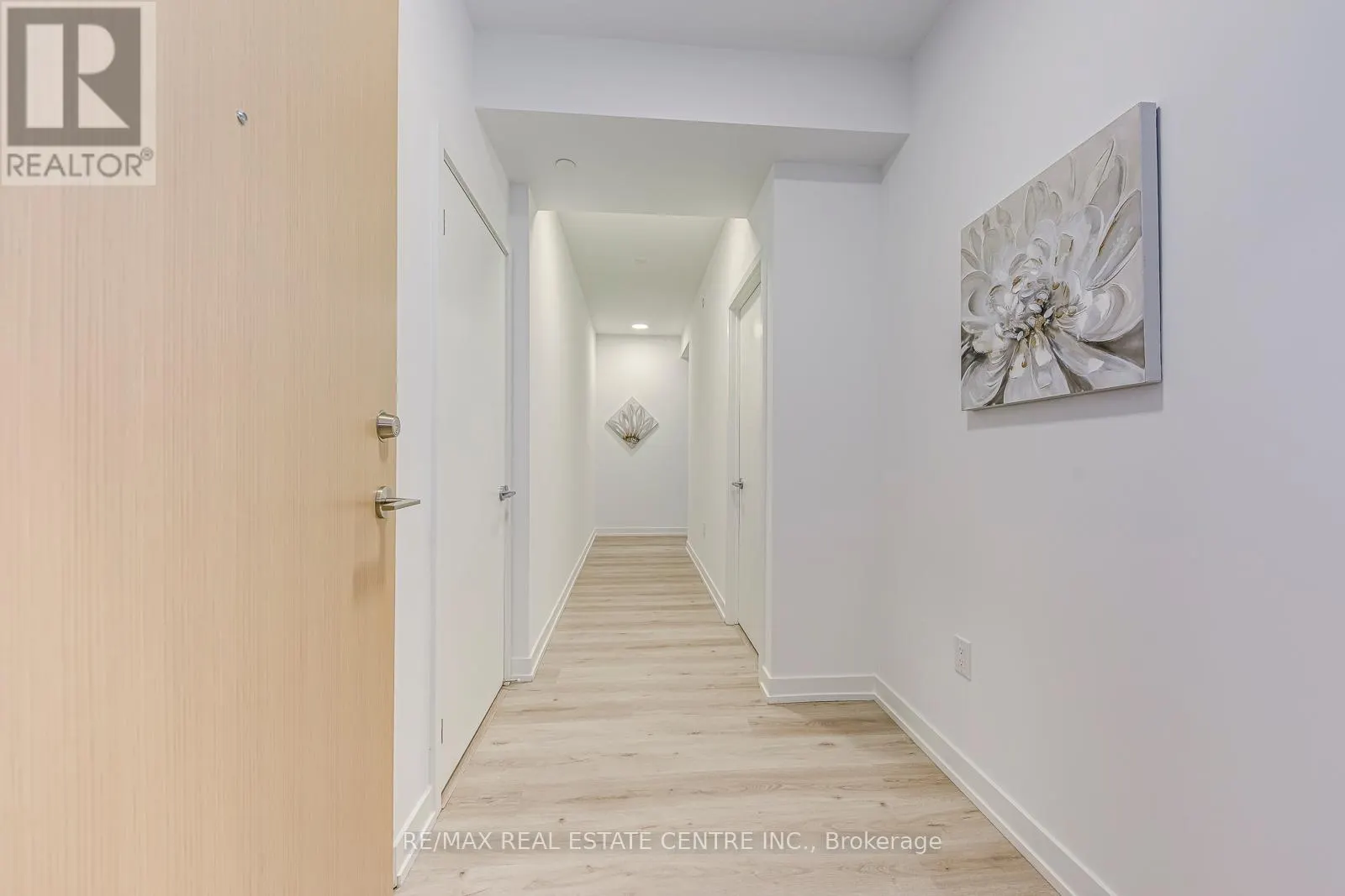 708 - 395 SQUARE ONE DRIVE