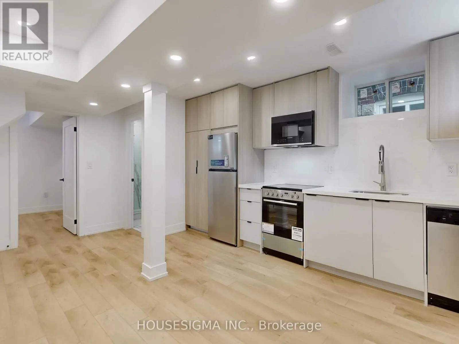 LOWER - 243 WINDERMERE AVENUE