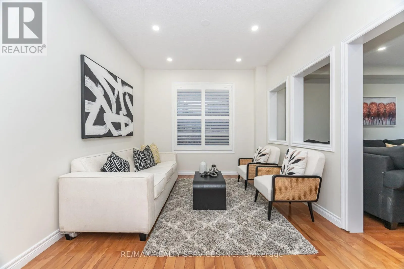 7 BLUE DIAMOND DRIVE