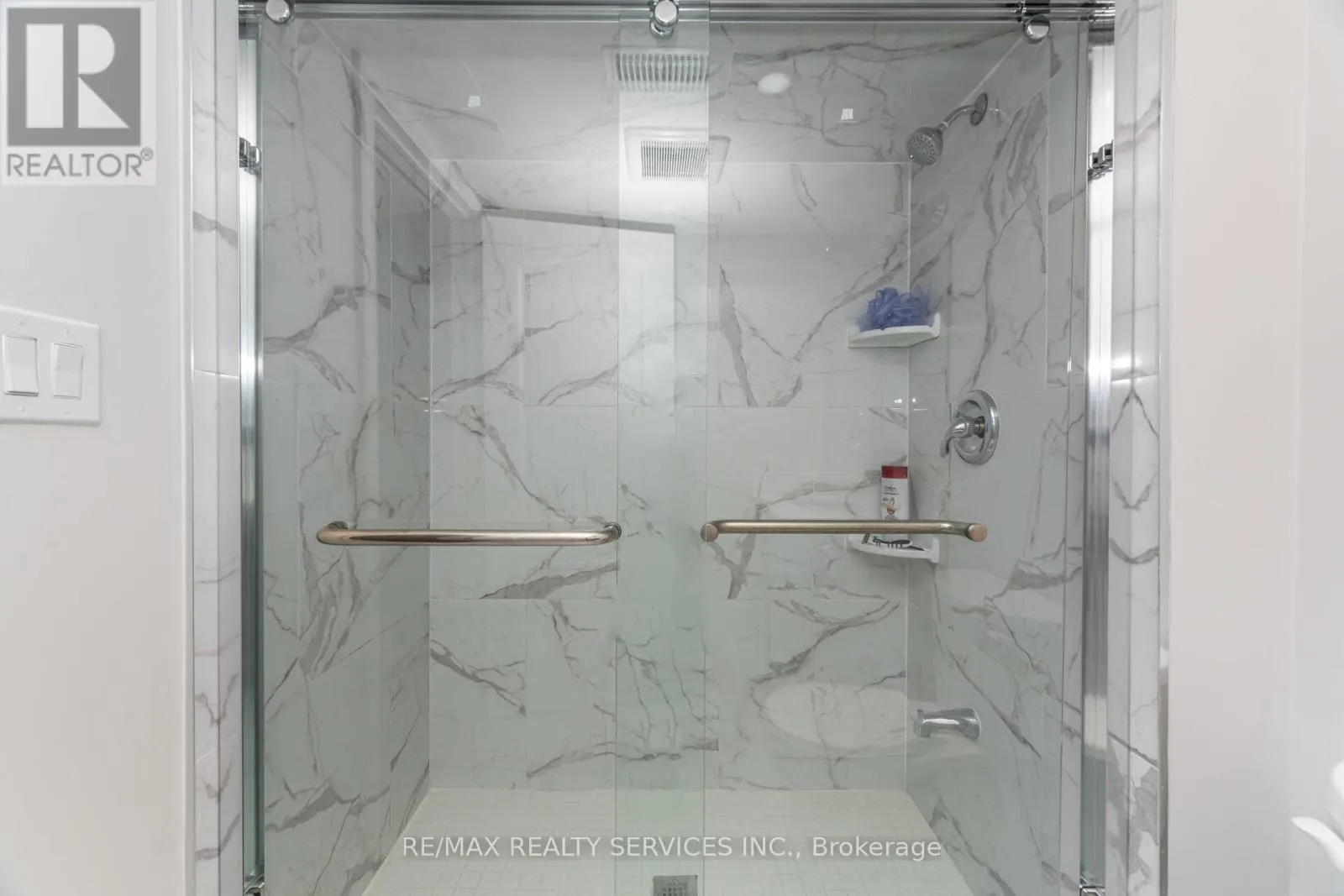 7 BLUE DIAMOND DRIVE