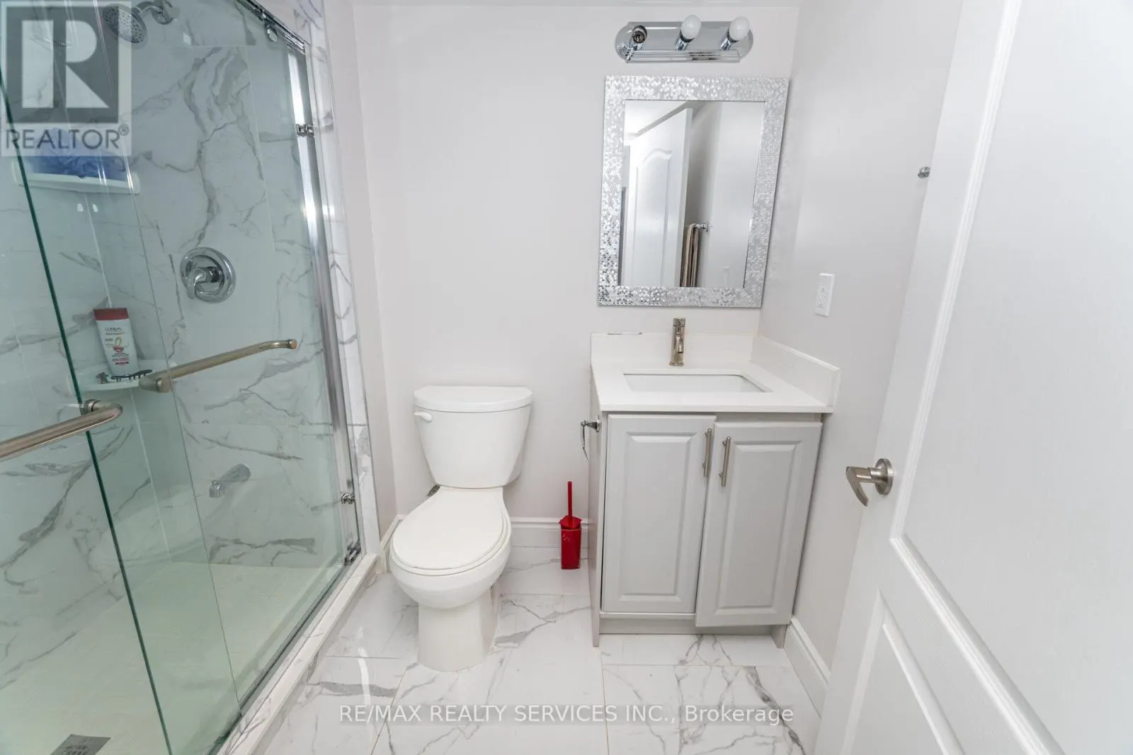 7 BLUE DIAMOND DRIVE