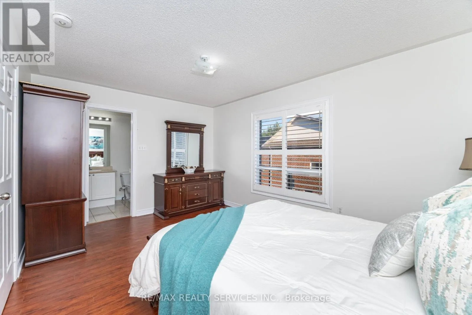 7 BLUE DIAMOND DRIVE