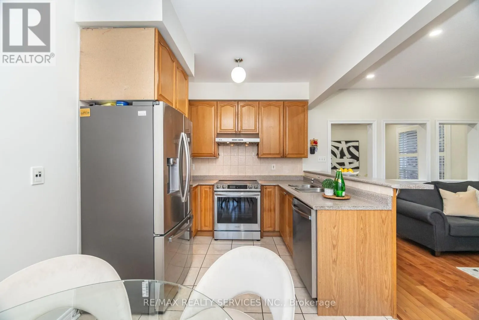 7 BLUE DIAMOND DRIVE