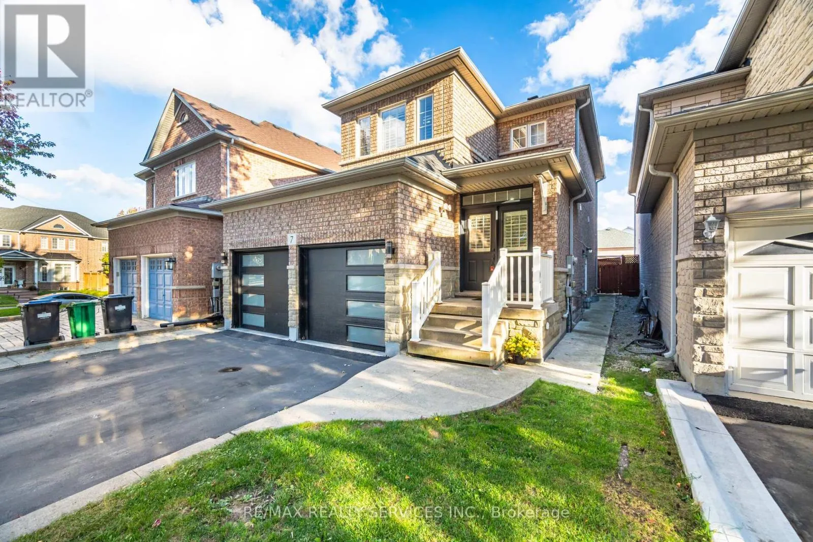 7 BLUE DIAMOND DRIVE