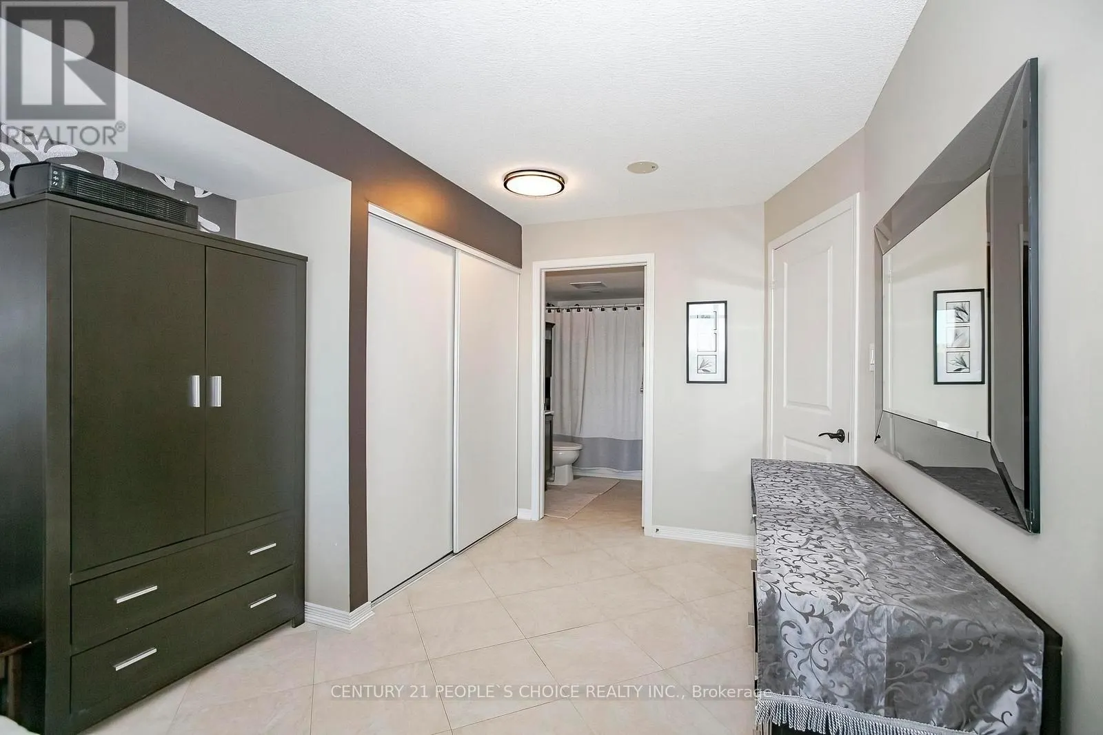 1512 - 9 GEORGE STREET