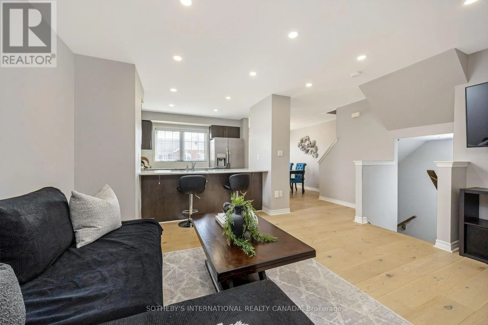 1619 GAINER CRESCENT