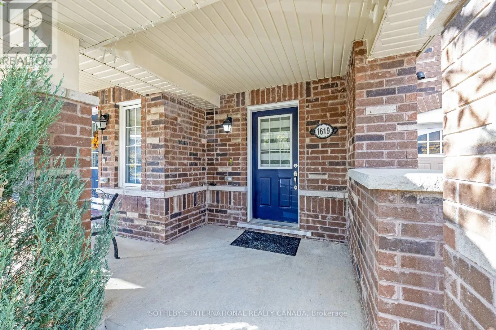 1619 GAINER CRESCENT