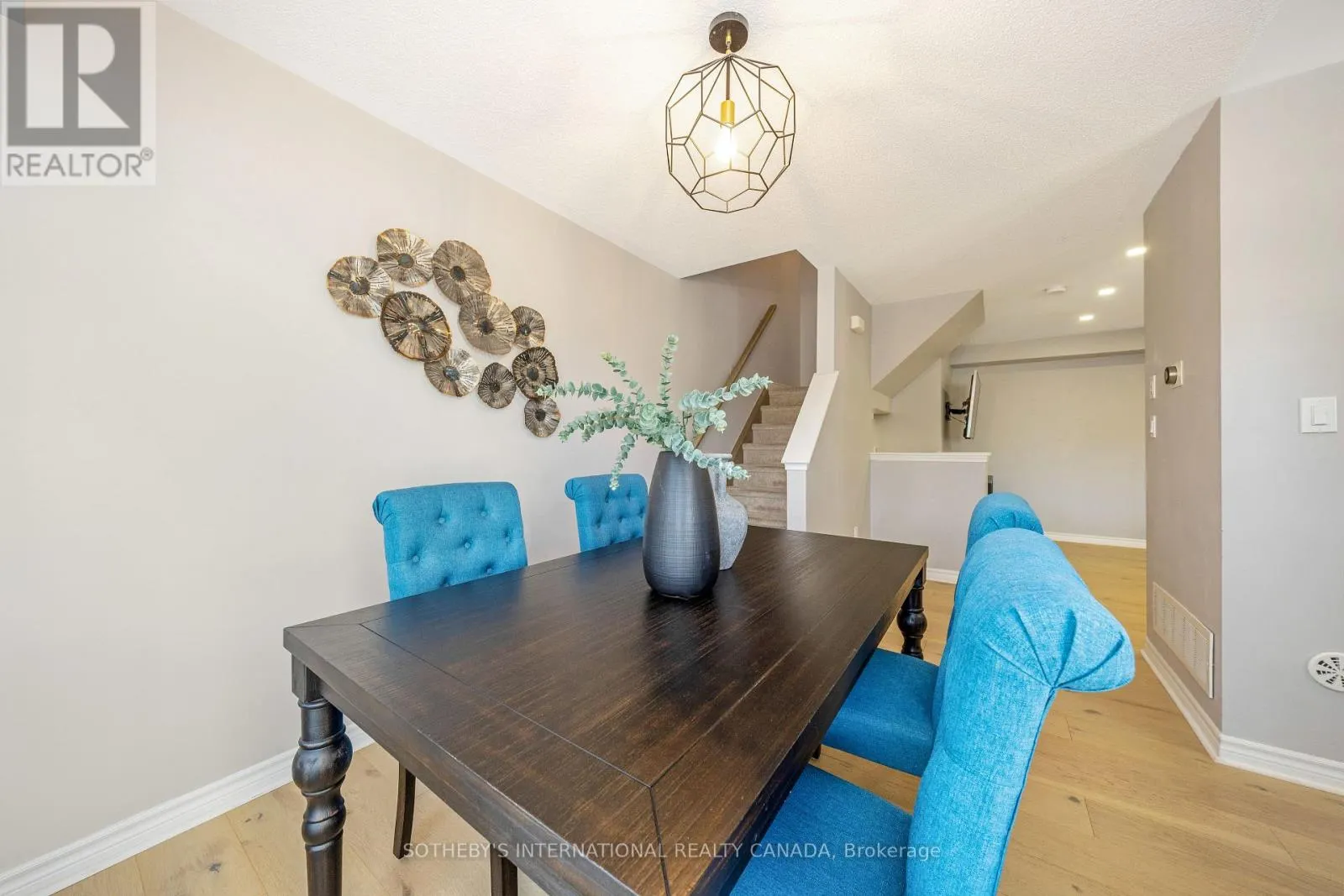 1619 GAINER CRESCENT