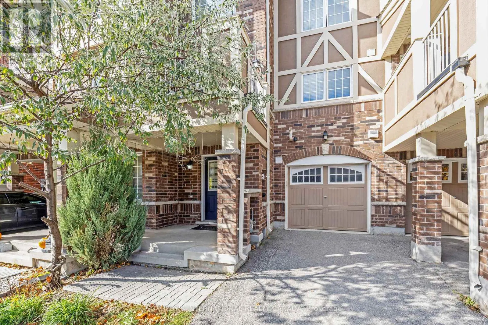 1619 GAINER CRESCENT