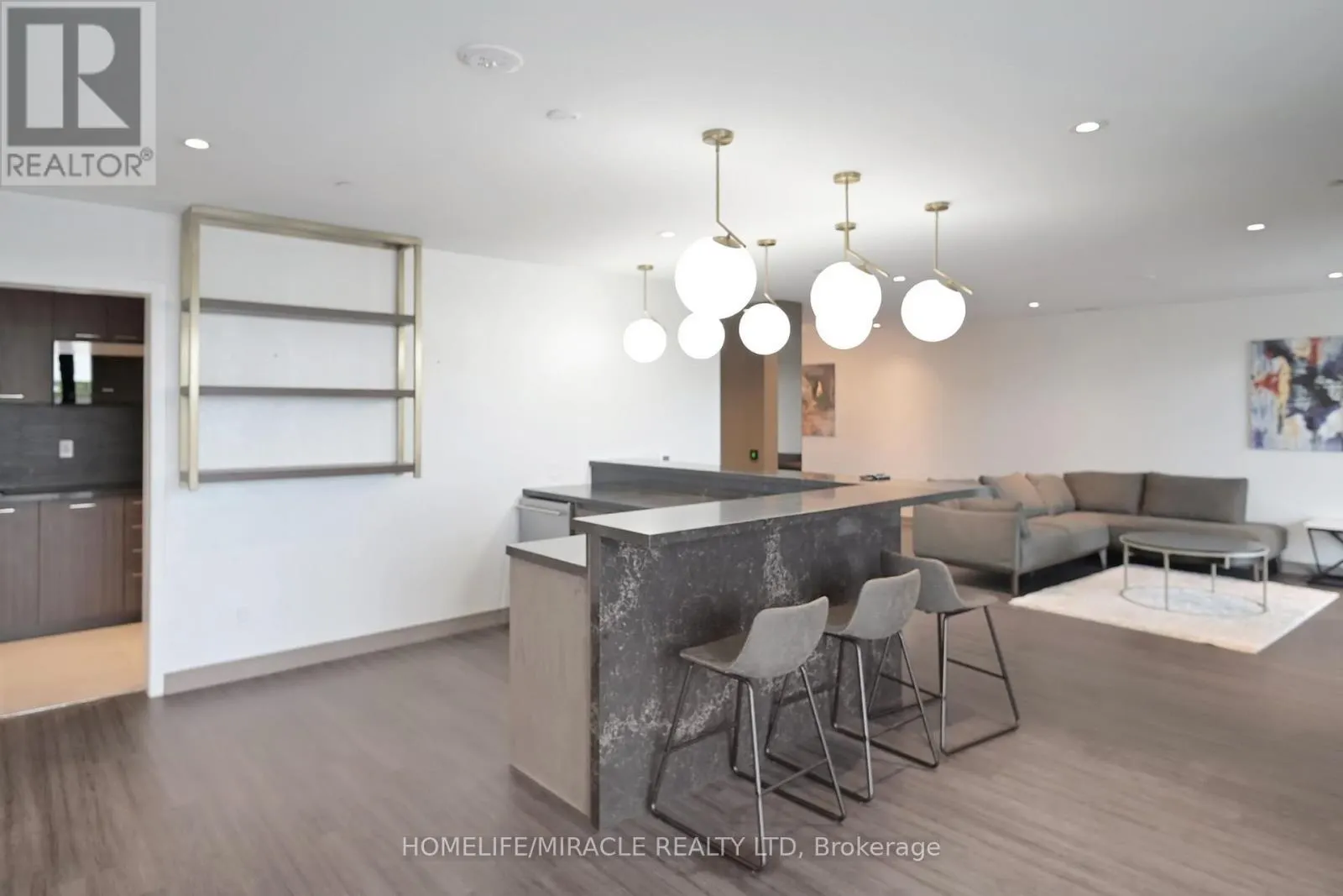 604 - 8010 DERRY ROAD