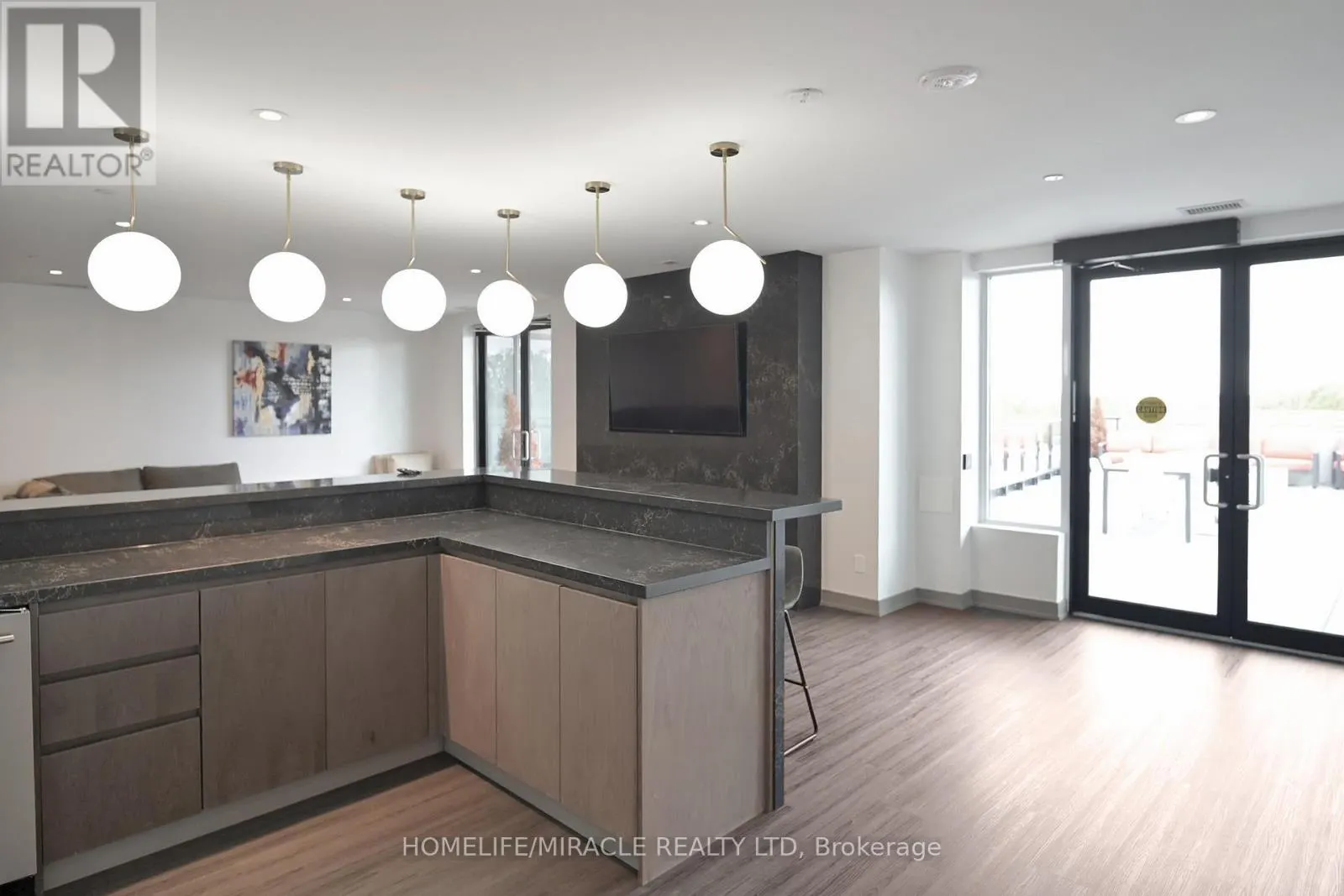 604 - 8010 DERRY ROAD