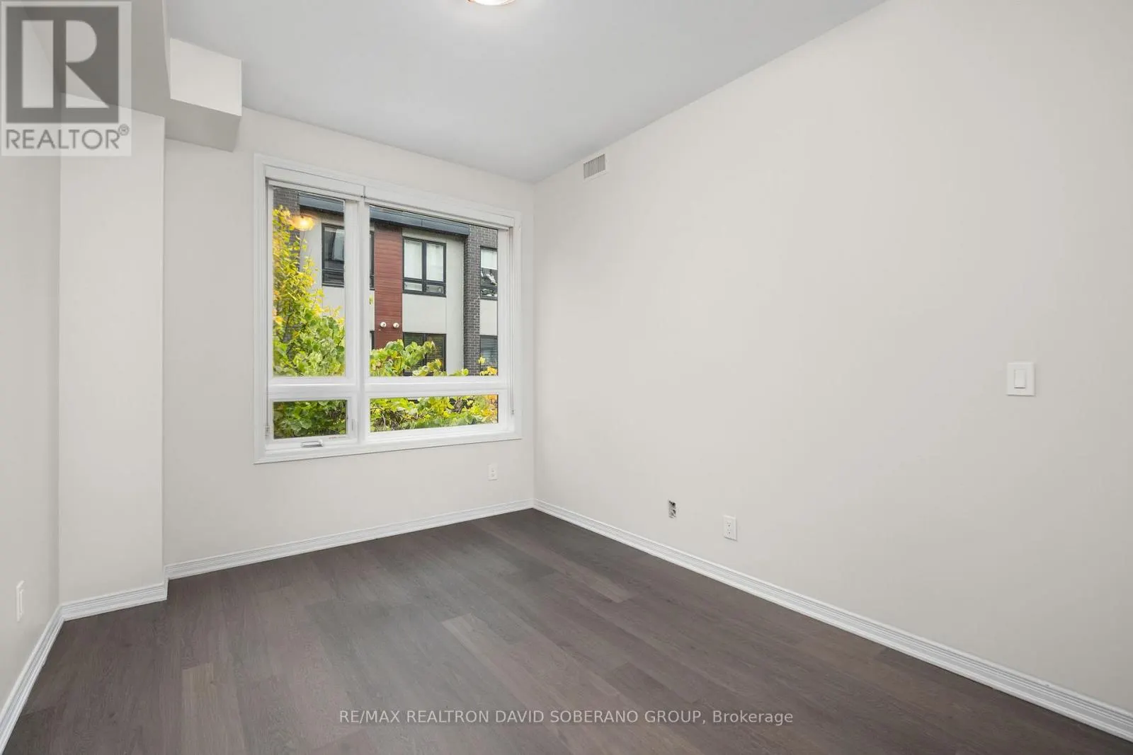 202 - 1120 BRIAR HILL AVENUE