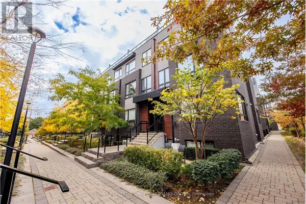 202 - 1120 BRIAR HILL AVENUE