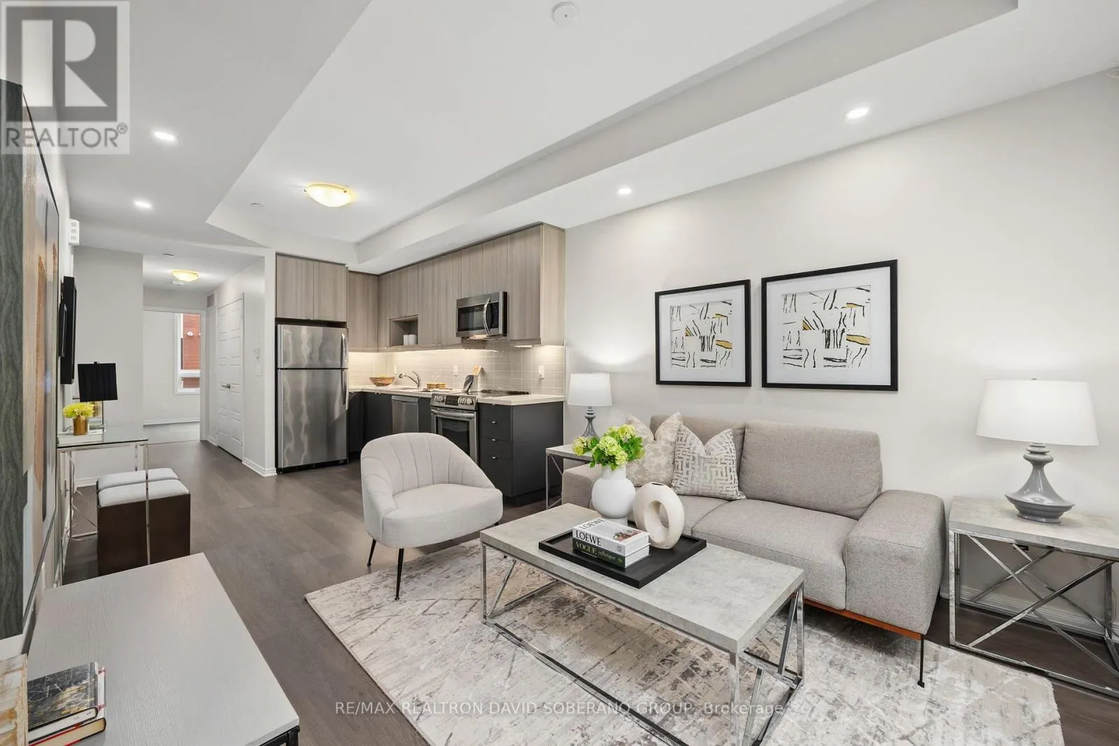 202 - 1120 BRIAR HILL AVENUE