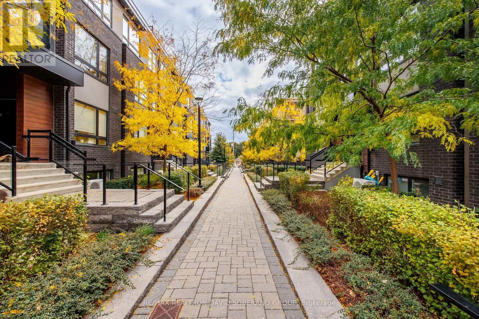 202 - 1120 BRIAR HILL AVENUE