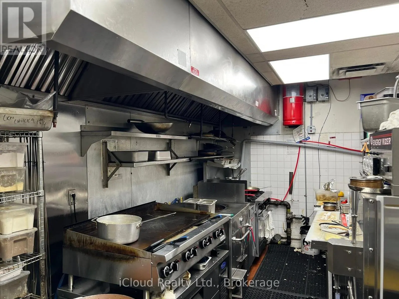 231 LAKESHORE ROAD E