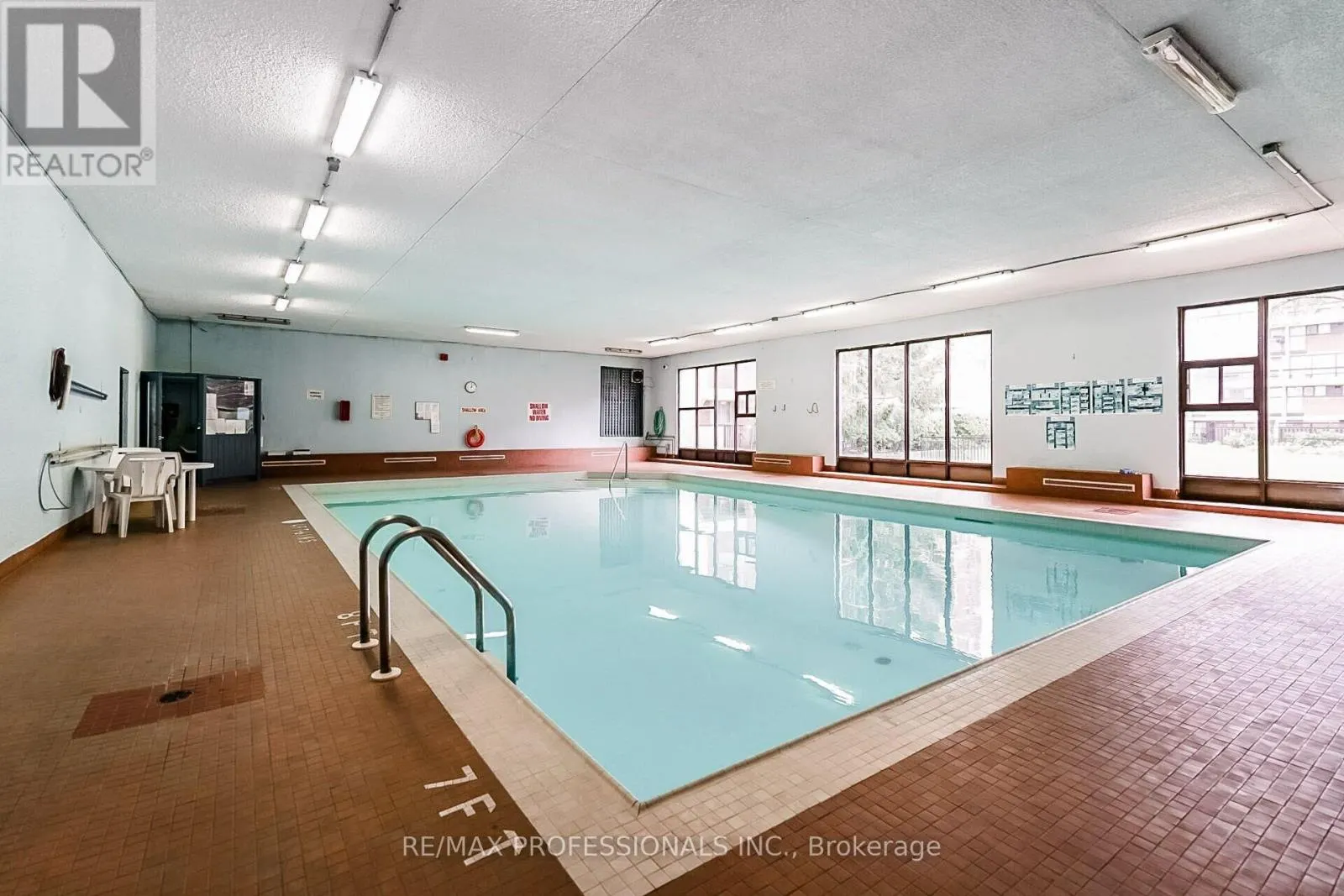 326B - 364 THE EAST MALL