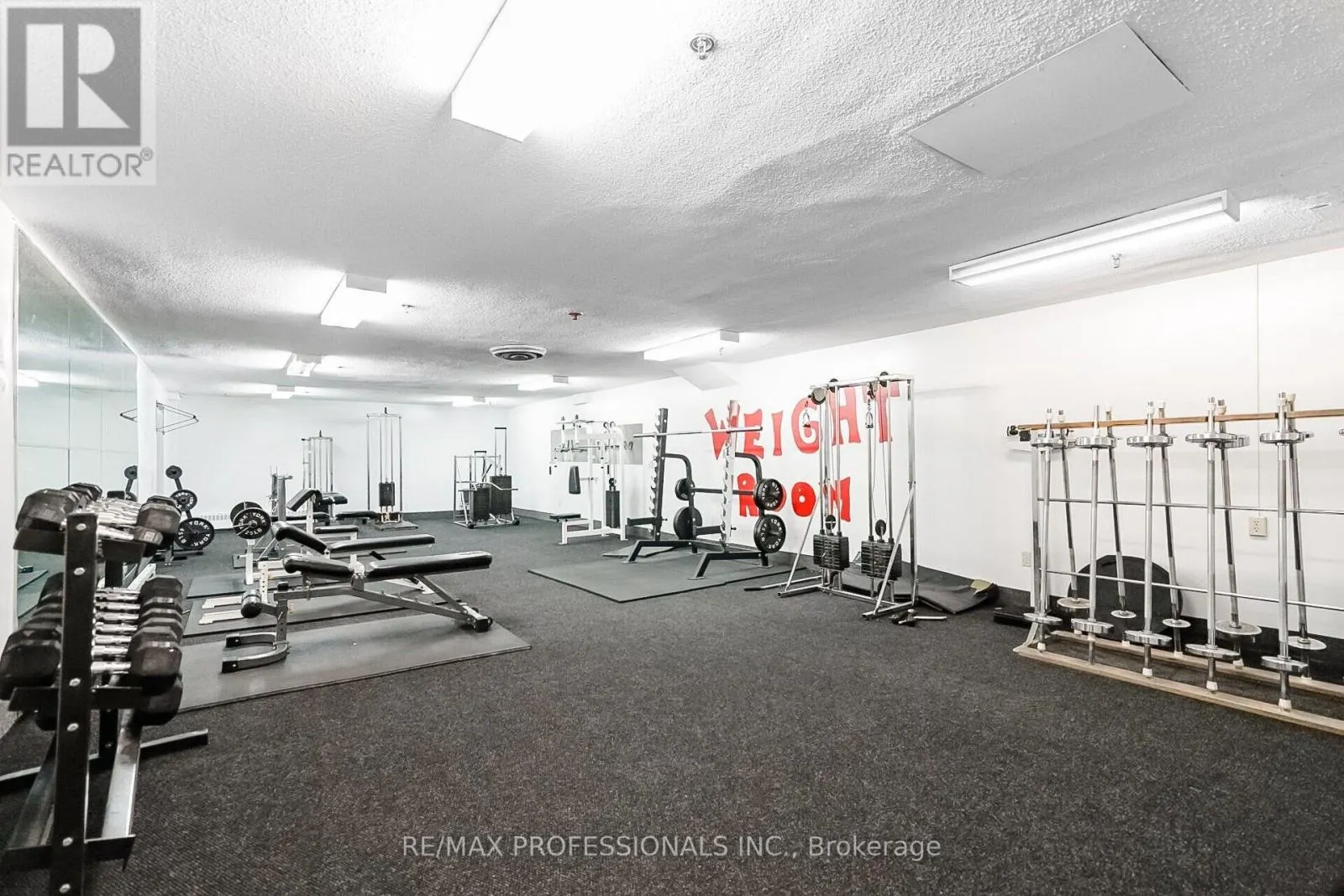 326B - 364 THE EAST MALL