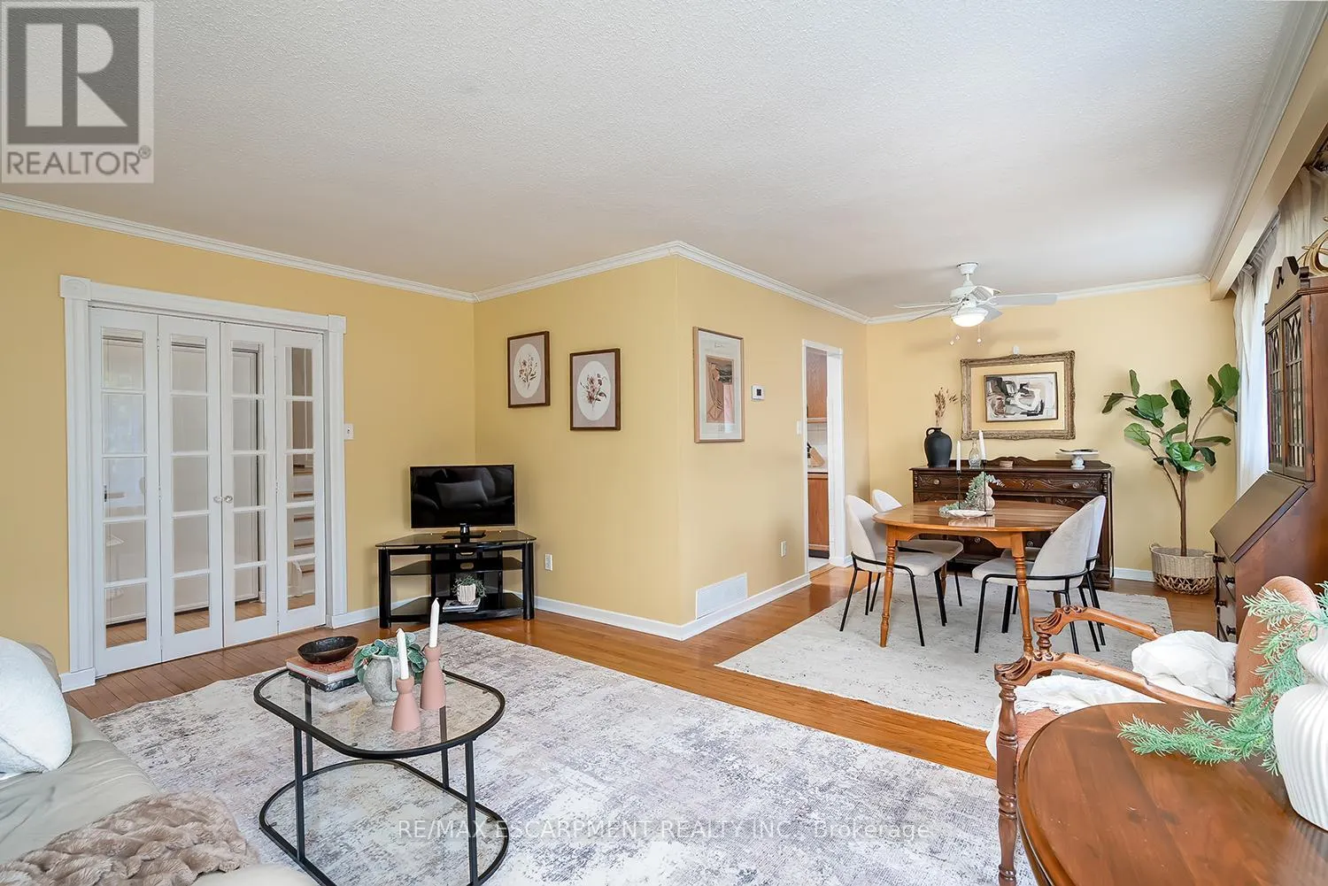 652 ARDLEIGH CRESCENT