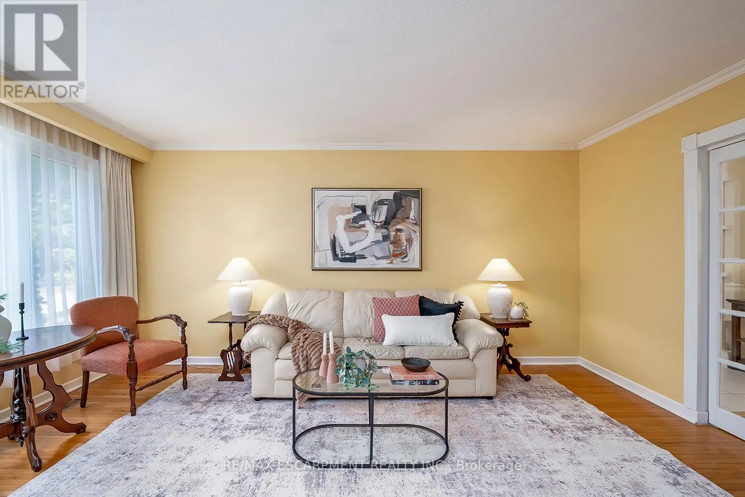 652 ARDLEIGH CRESCENT