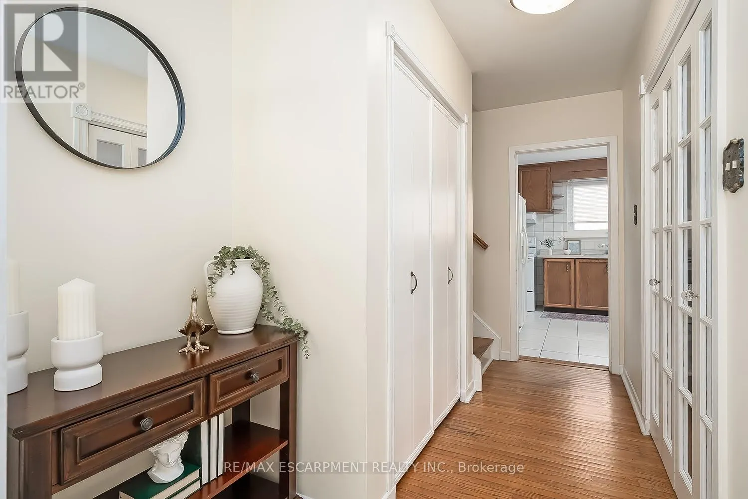 652 ARDLEIGH CRESCENT