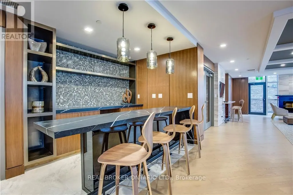 161 - 1575 LAKESHORE ROAD