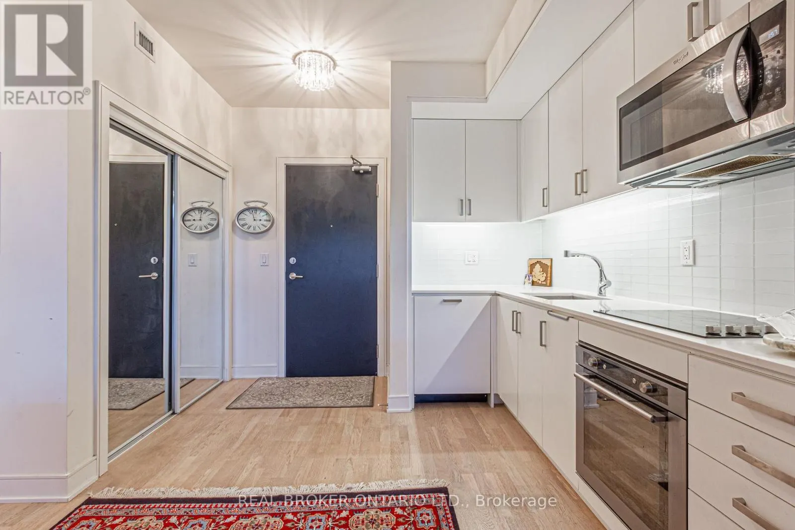 161 - 1575 LAKESHORE ROAD