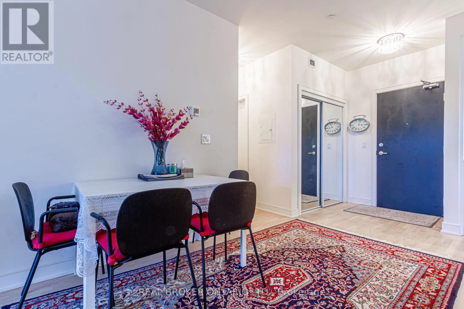 161 - 1575 LAKESHORE ROAD