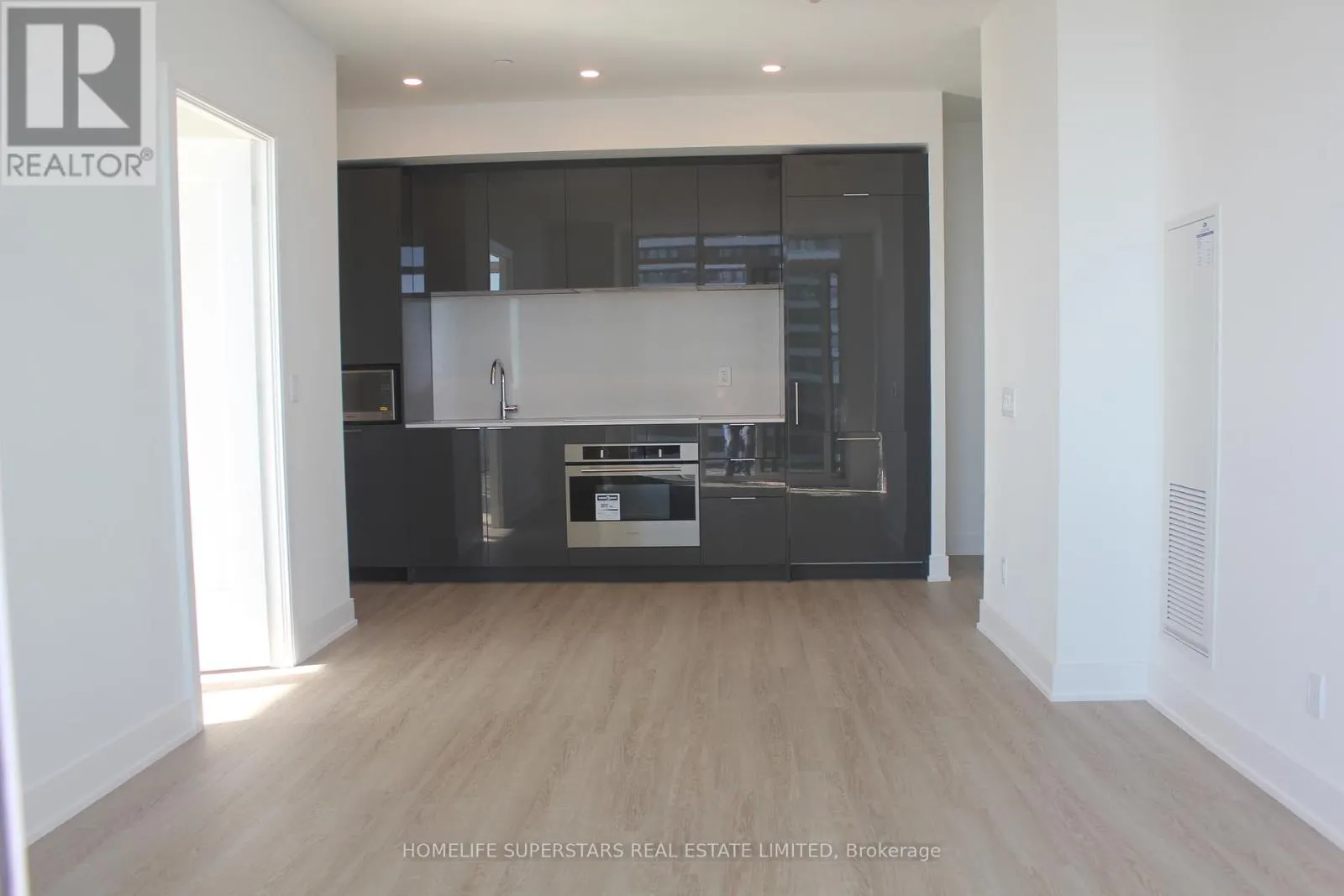 5407 - 70 ANNIE CRAIG DRIVE