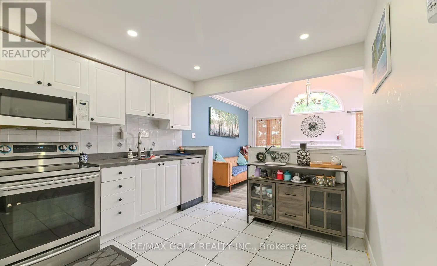 89 BLACK FOREST DRIVE