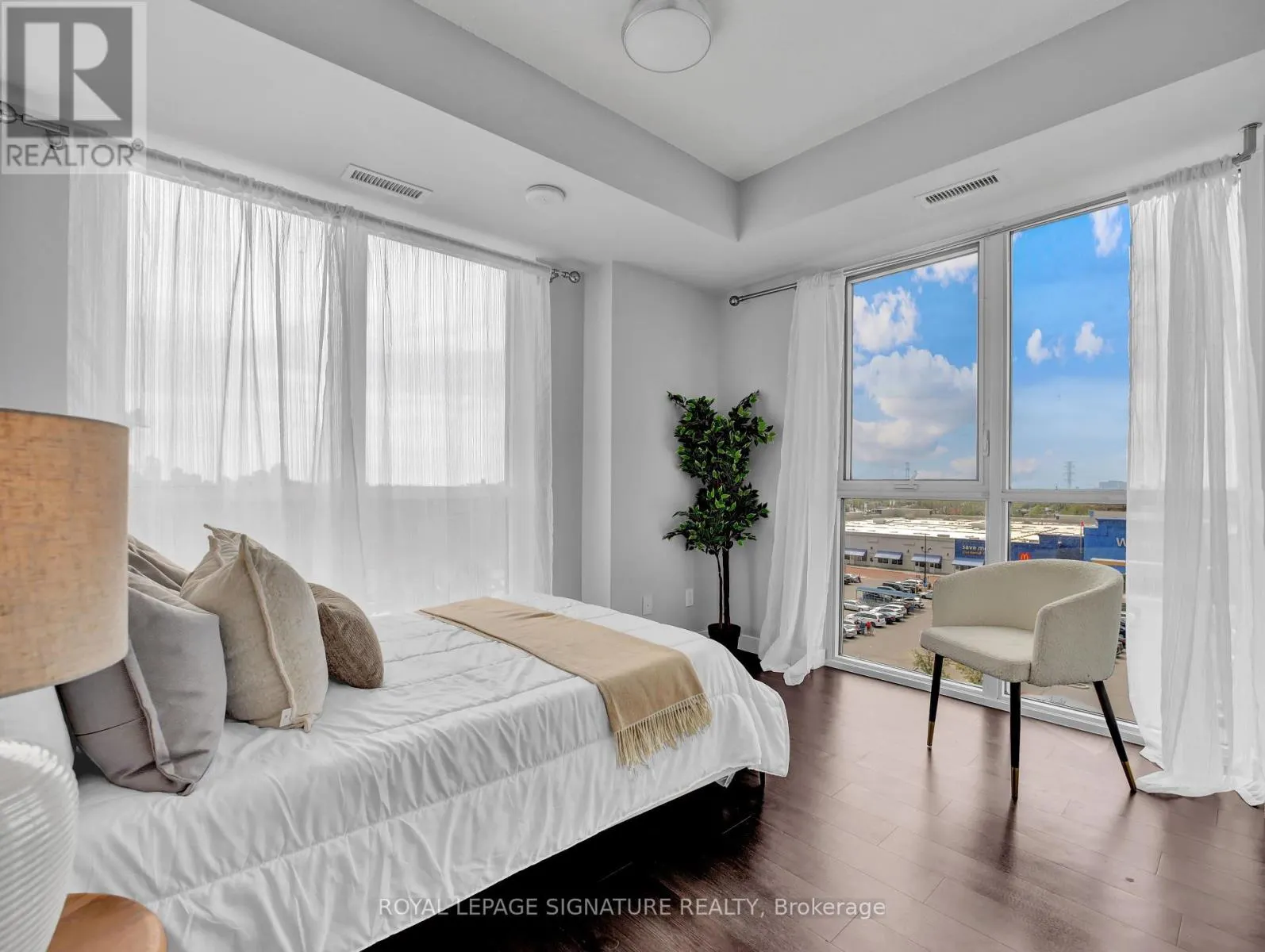 610 - 2081 FAIRVIEW STREET