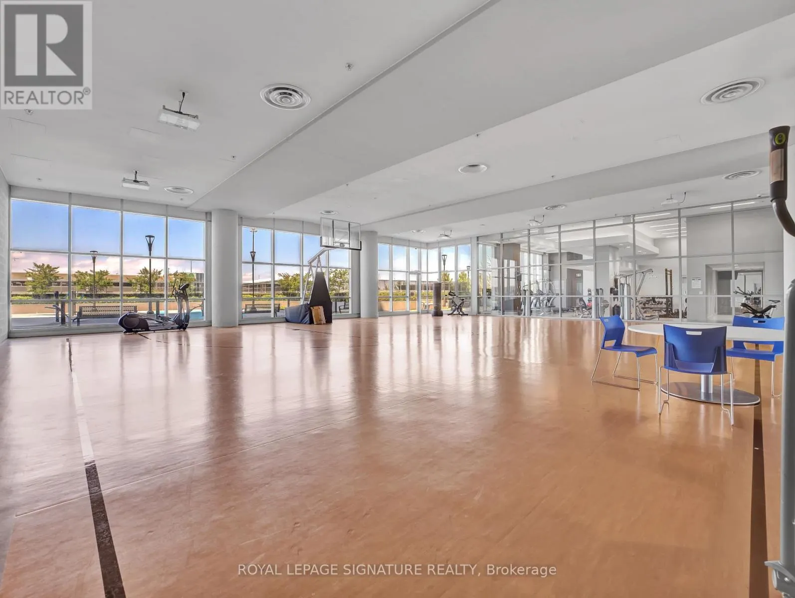 610 - 2081 FAIRVIEW STREET