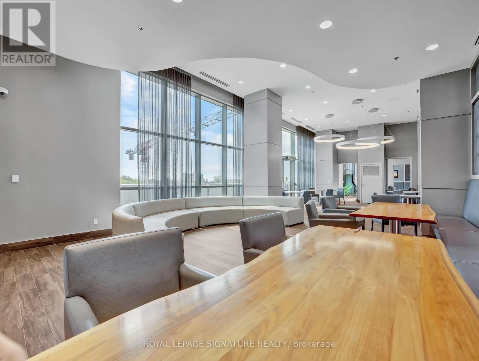 610 - 2081 FAIRVIEW STREET