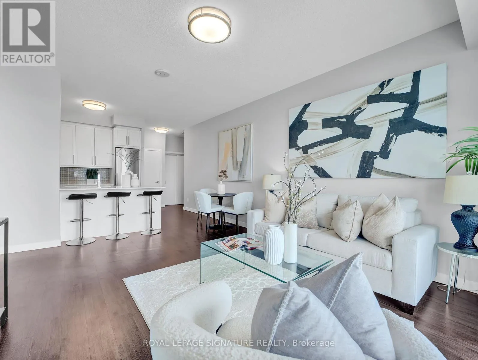 610 - 2081 FAIRVIEW STREET