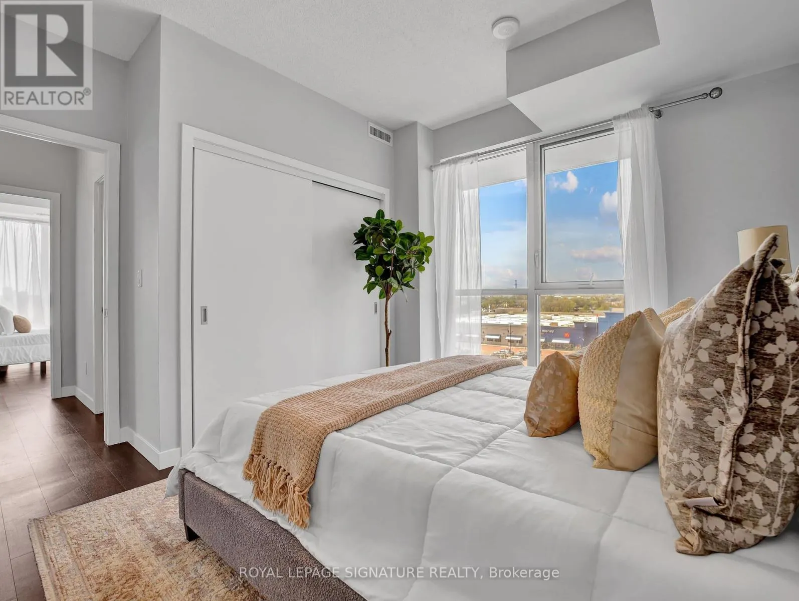 610 - 2081 FAIRVIEW STREET