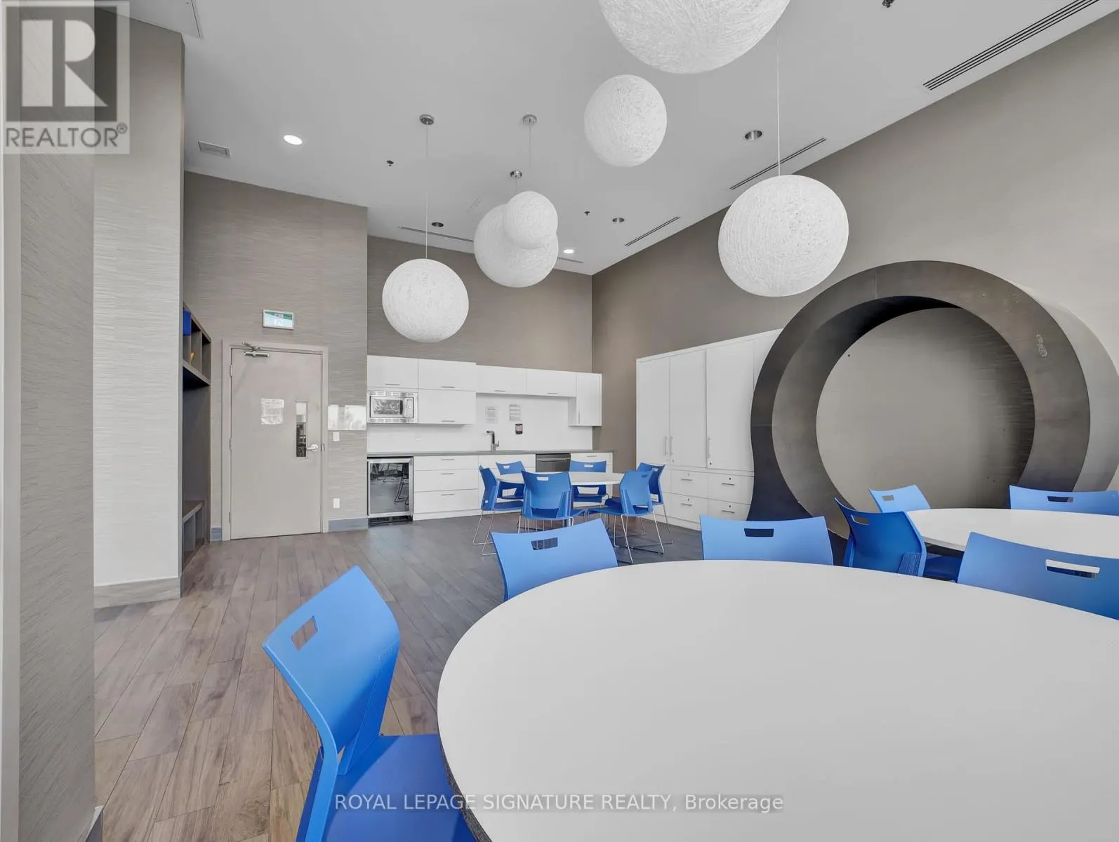 610 - 2081 FAIRVIEW STREET