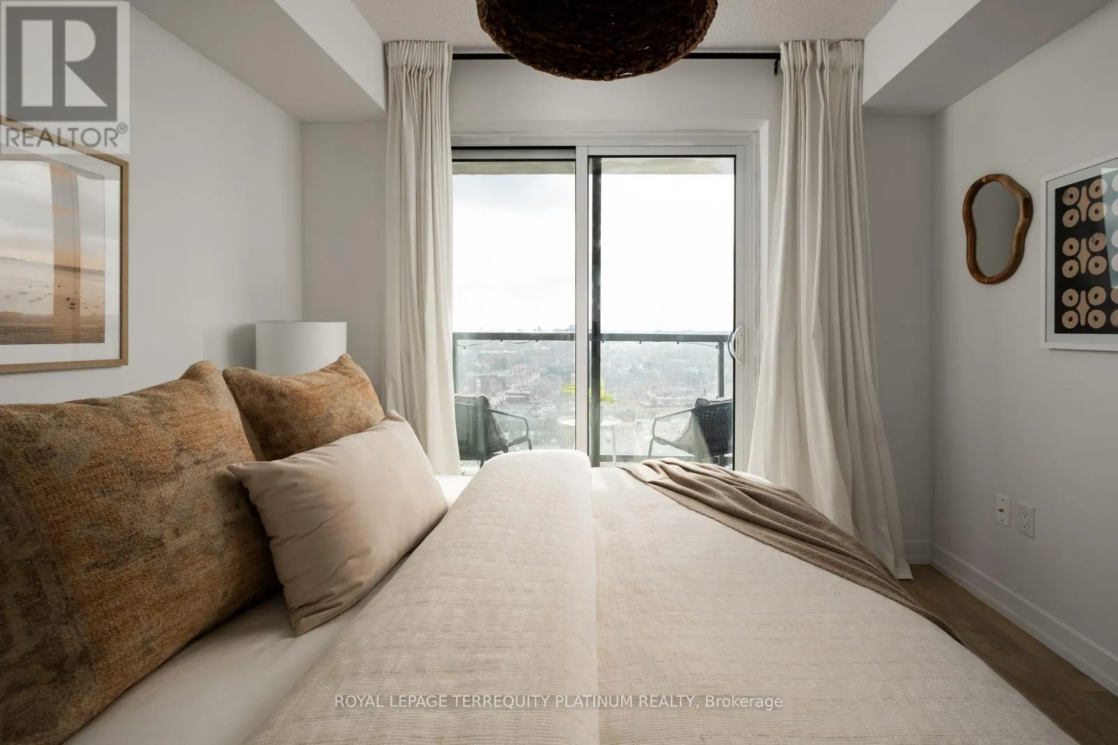 1407 - 1420 DUPONT STREET